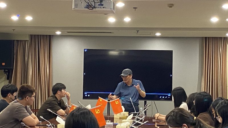 美妆账号定位误区揭秘：如何走出误区，打造爆款内容